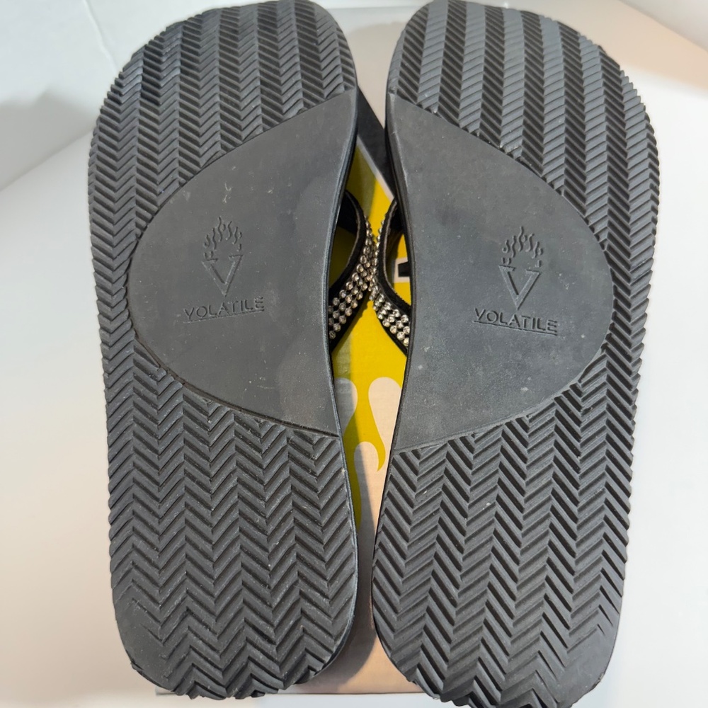 Vionic Riches Rhinestone Flip-flops - Picture 4 of 6